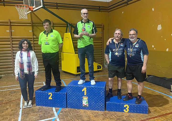 Campeonatos de Asturias de tenis de mesa categoría veteranos (equipos, individual y dobles) y alevines en modalidad equipos.