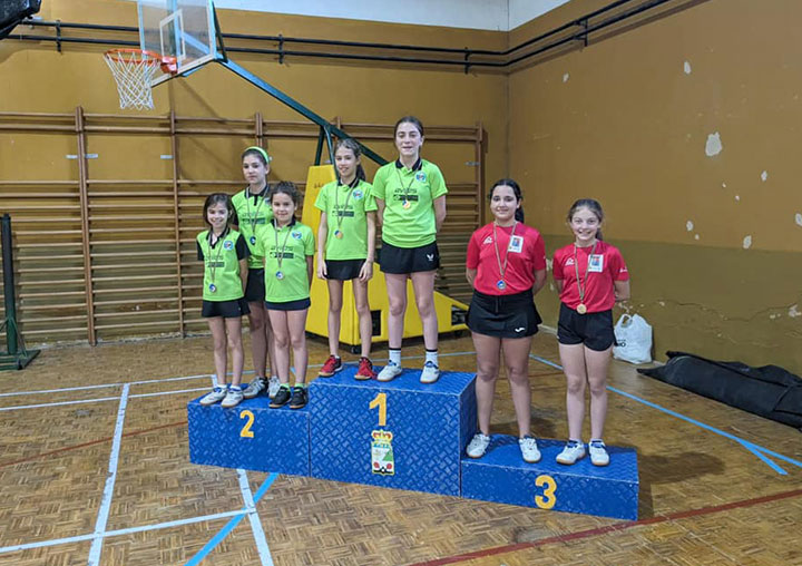 Campeonatos de Asturias de tenis de mesa categoría veteranos (equipos, individual y dobles) y alevines en modalidad equipos.