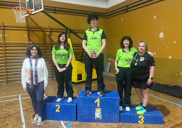 Campeonatos de Asturias de tenis de mesa categoría veteranos (equipos, individual y dobles) y alevines en modalidad equipos.