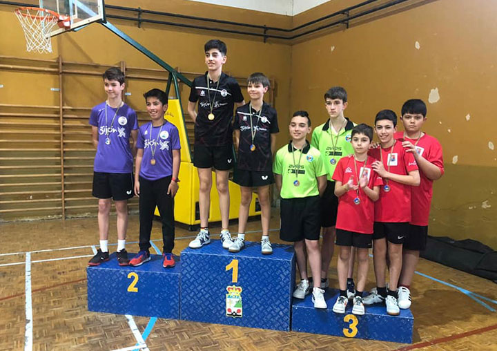 Campeonatos de Asturias de tenis de mesa categoría veteranos (equipos, individual y dobles) y alevines en modalidad equipos.