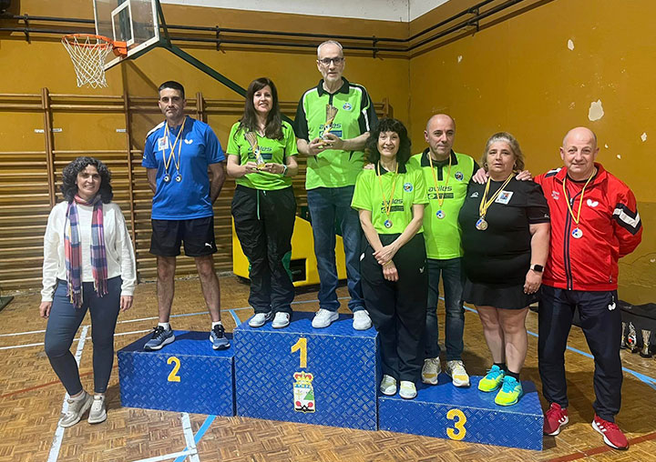 Campeonatos de Asturias de tenis de mesa categoría veteranos (equipos, individual y dobles) y alevines en modalidad equipos.